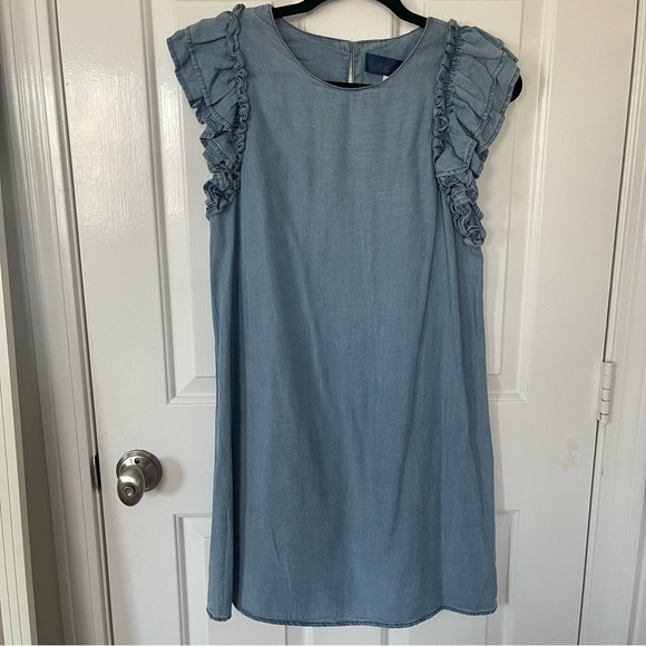 NWT Francesca’s Blue Rain denim/chambray knee knee length dress - Picture 2 of 13